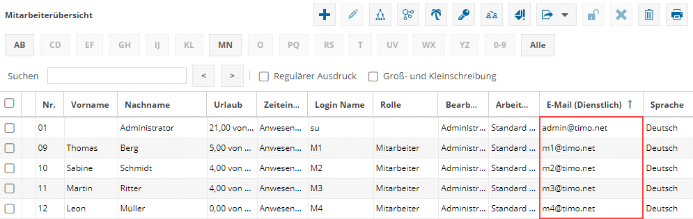 Im Bild sehen Sie die Mitarbeiterstammdaten im Programm TimO. Die Felder "E-Mail (Dienstlich)" sind rot markiert.
