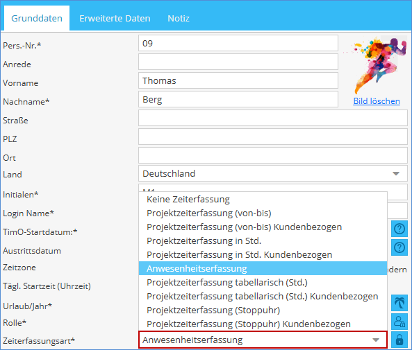 Im Bild sehen Sie die Mehrfachbearbeitung der Software TimO mit dem ausgewählten Feld "Zeiterfassungsart"