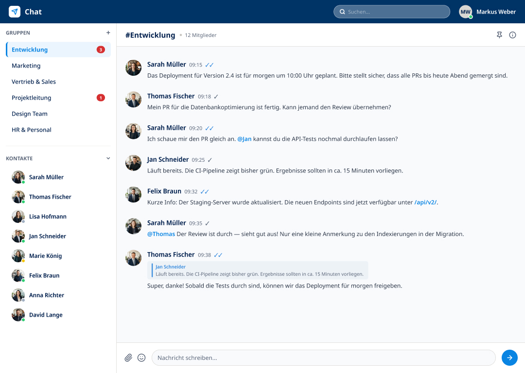 Teamkommunikation in einem Projektchat mit Gruppenchannels, Direktkontakten und Nachrichtenverlauf.